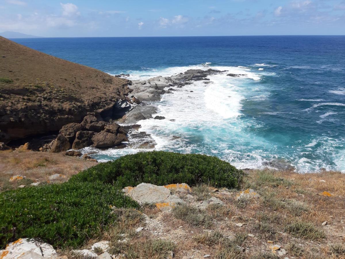 Domo Allegru Torre dei Corsari Exteriér fotografie